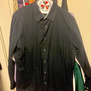 Black patterned dress shirt 2XL. Wears like a large. Great condition.